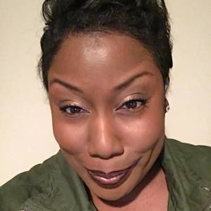 Meet your Posher, Dennetta